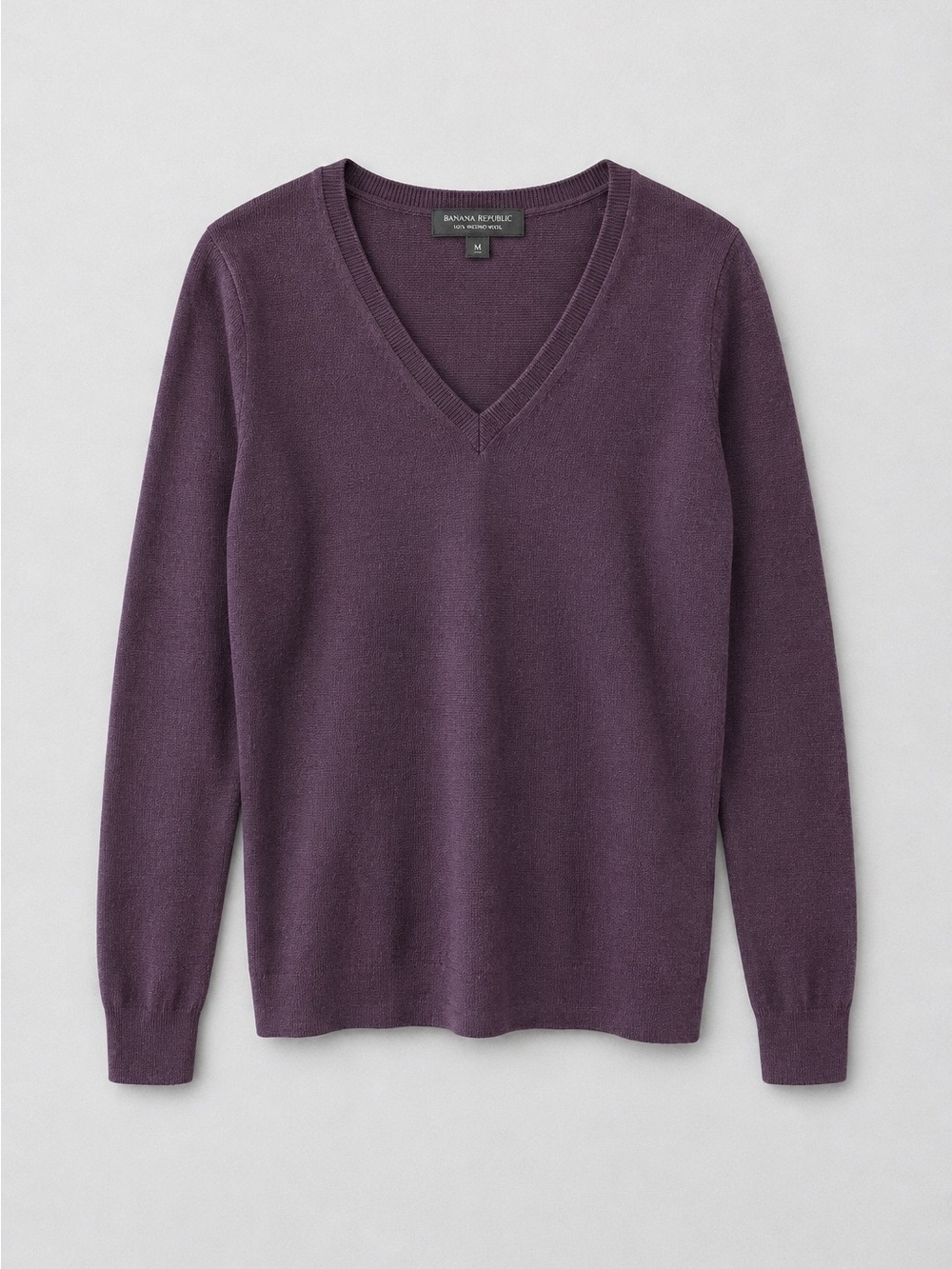 Banana Republic Men's V‑Neck Sweater in Plum